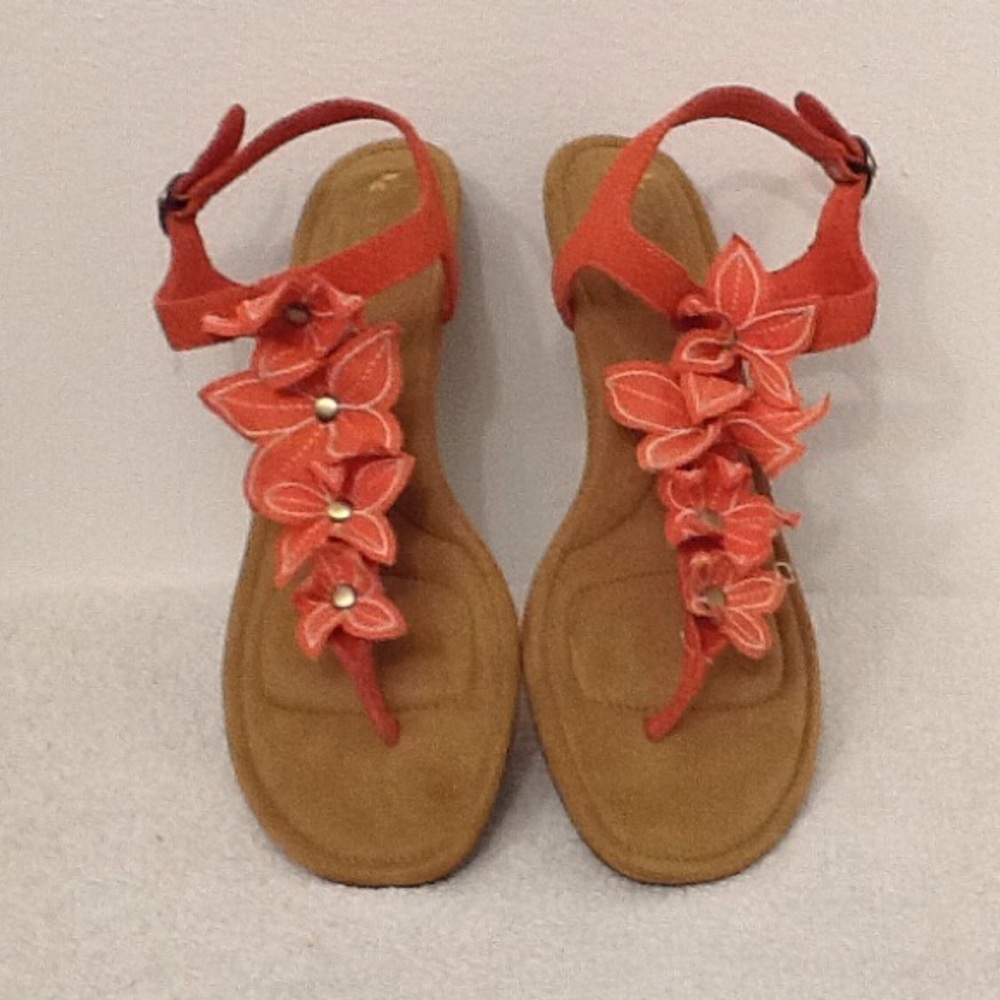 Koolaburra by UGG "Arely" floral wedge sandals